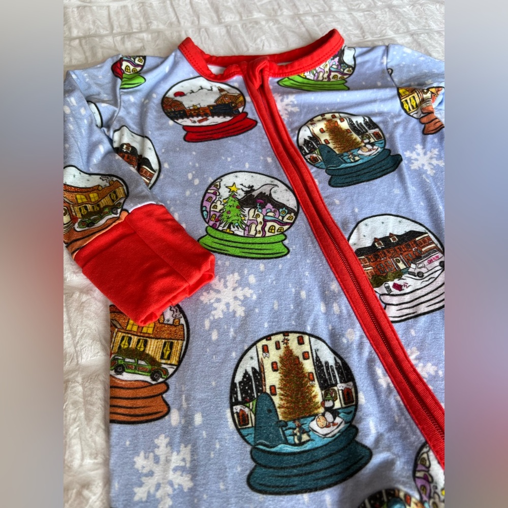 Will & Wren Christmas Around The Globe Bamboo Zippy Pajamas 3-6M - Picture 4 of 6